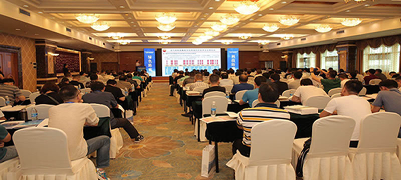 ȫ��ʯ��ʯ����ҵ��ʴ������¼����ƹ���Ӧ�ý������ֻ��ע�Ƽ���������ɫ�����·�չ