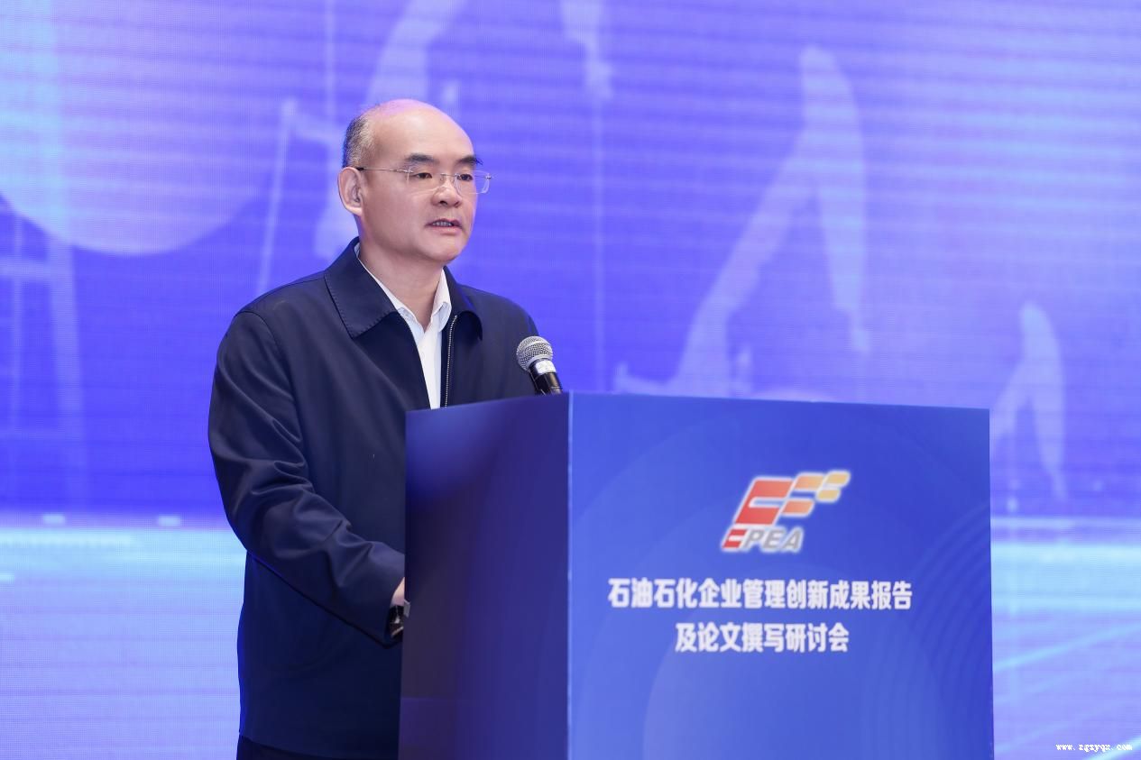 ʯ��ʯ����ҵ�������³ɹ����漰����׫д���ֻ��ں���Բ������