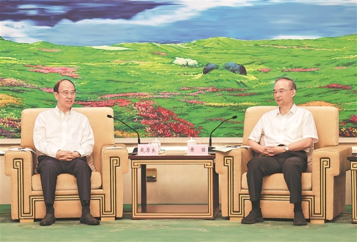 �й�ʯ�Ͷ��³��������������ʡ������Ҫ�쵼