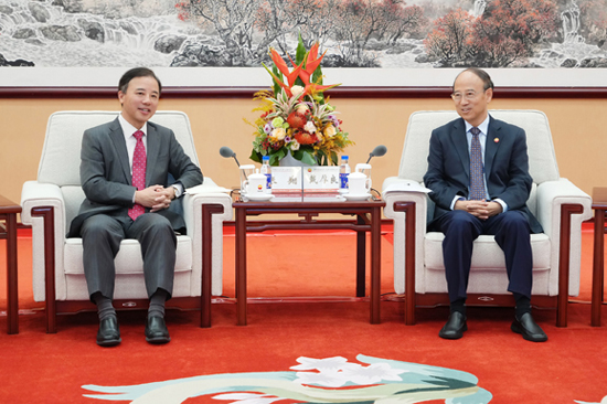 �����������۴�ѧУ������