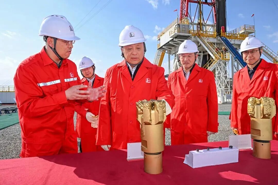 �й�ʯ�����³���������פ����ҵ����