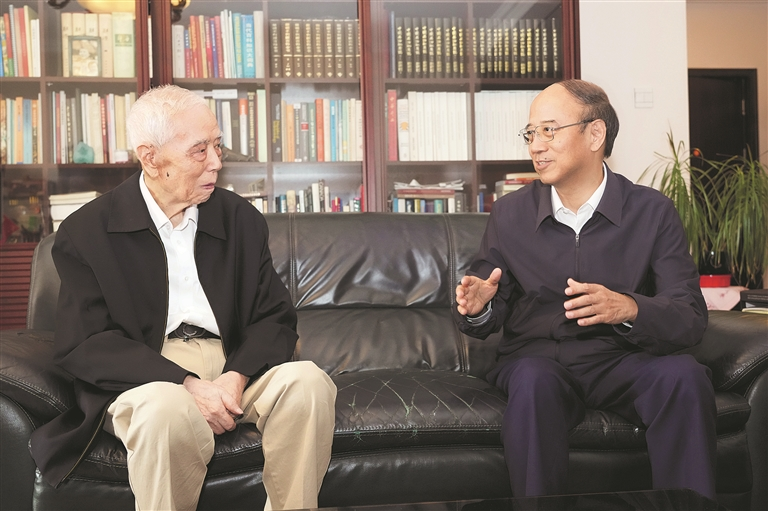 �й�ʯ�Ͷ��³������������й�����ԺԺʿ�Թ���