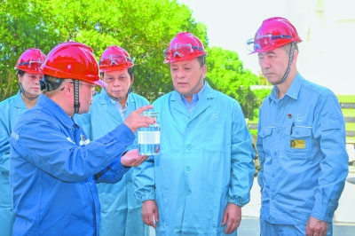 �й�ʯ�����³���������פ����ҵ����