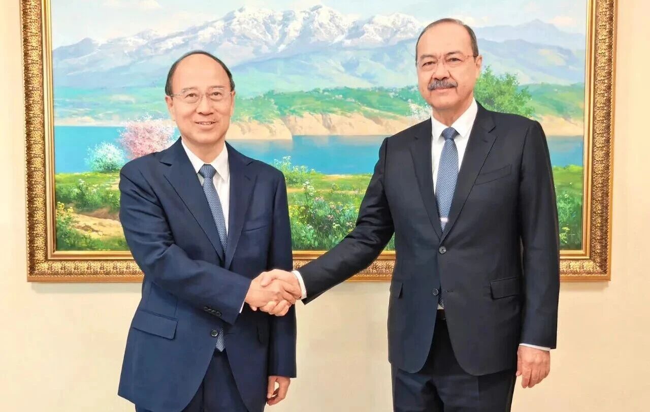 �й�ʯ�Ͷ��³��������ݻ����ȱ��˹̹�������ﲨ��