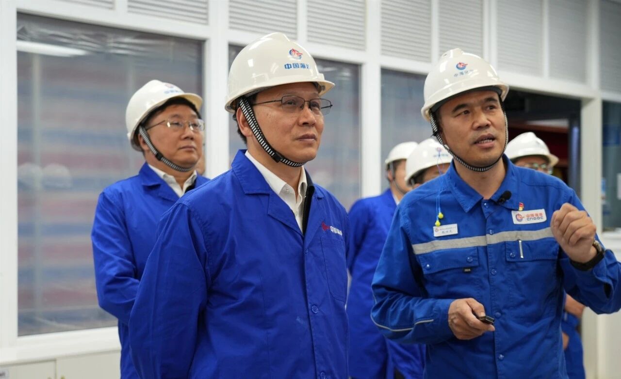 �й����Ͷ��³��Ŵ�����ϯ���Ϸֹ�˾����ǧ���١���̸��