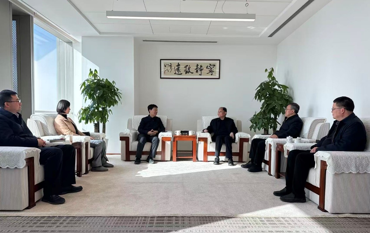 ʯ����Эרְ���᳤�����󸰸�����������չ�߷õ���